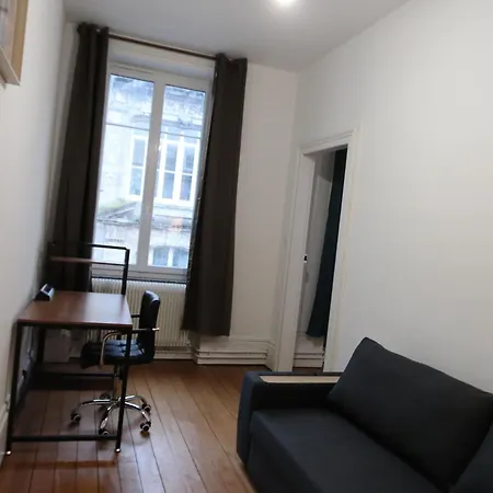 Spacieux A Luneville, Proche Des Attractions - Fr-1-584-366 *