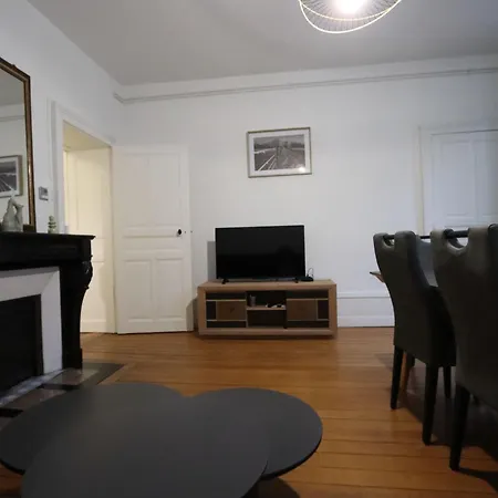 Appartement Spacieux A Luneville, Proche Des Attractions - Fr-1-584-366 Lunéville